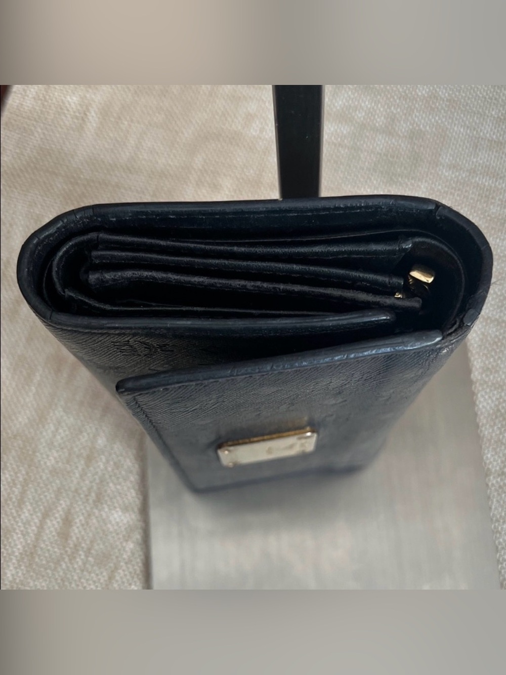 Low Start MCM Black Leather Logo Plate Continental Wallet with Gold Hardware GUC - Picture 3 of 15
